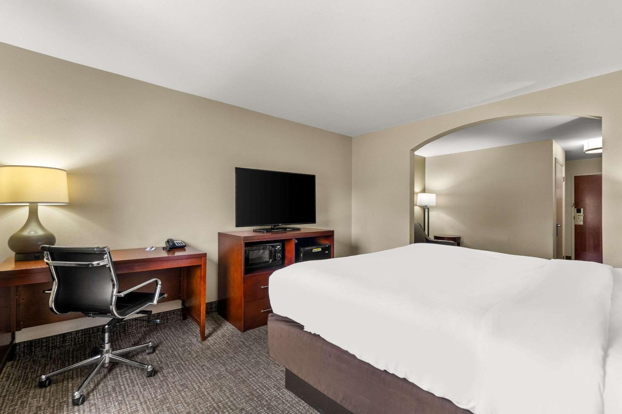 Comfort Inn & Suites Chipley I-10 Buitenkant foto