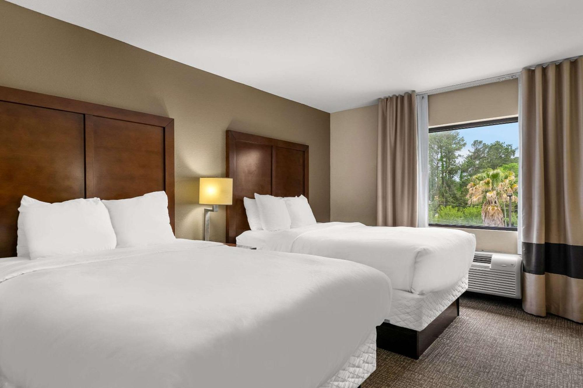 Comfort Inn & Suites Chipley I-10 Buitenkant foto