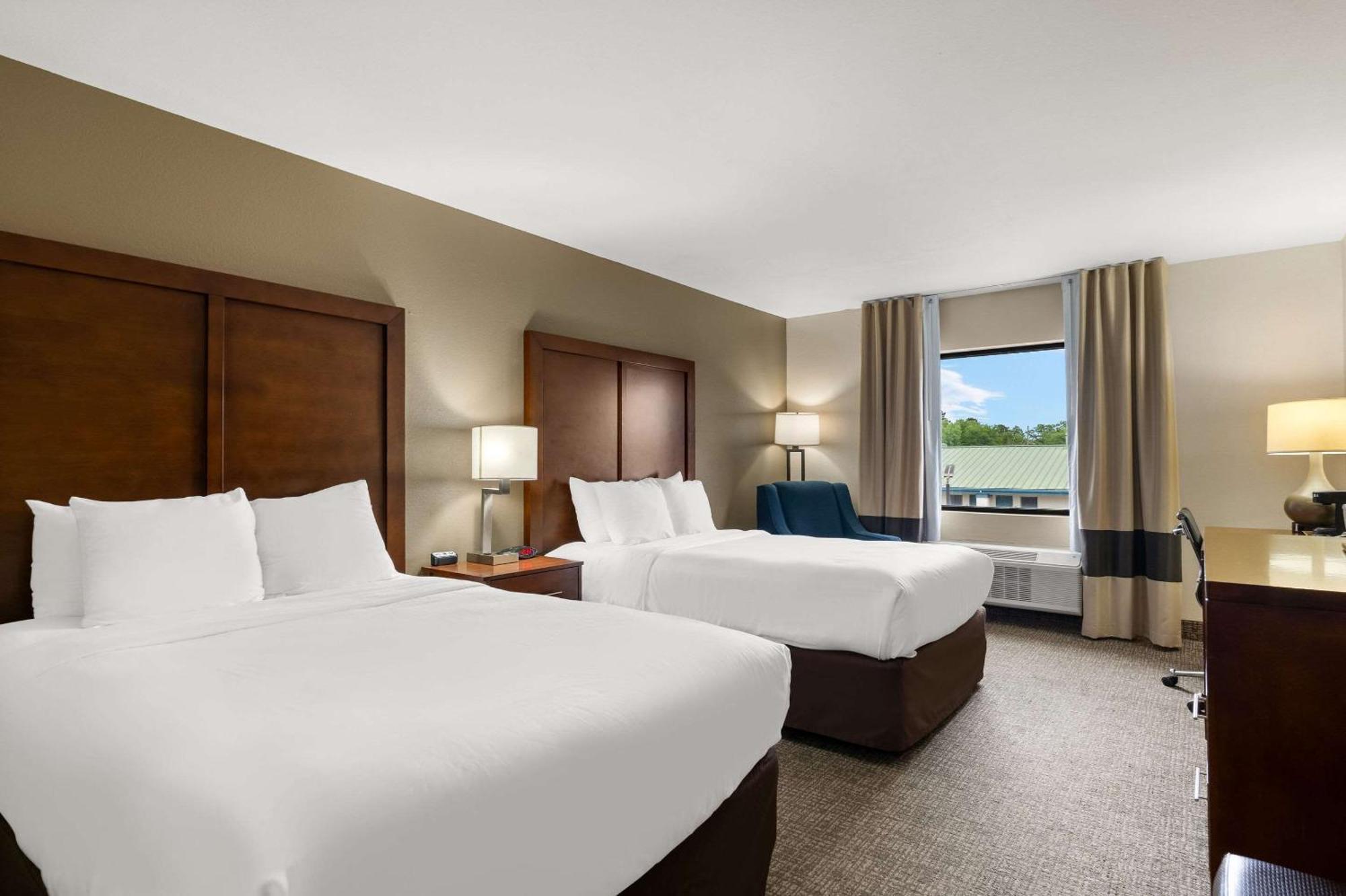 Comfort Inn & Suites Chipley I-10 Buitenkant foto