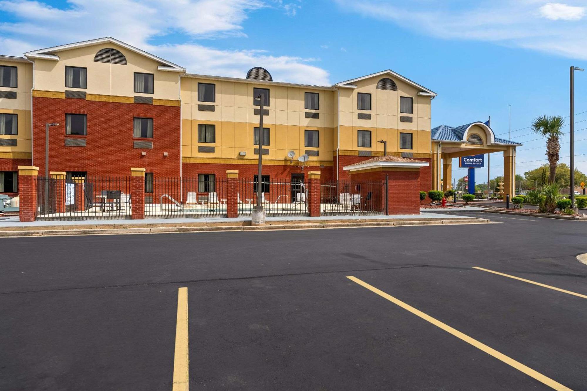 Comfort Inn & Suites Chipley I-10 Buitenkant foto